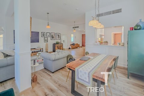 3 bedrooms Villa in Dubai, UAE No. 73894 4