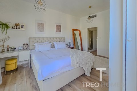 3 bedrooms Villa in Dubai, UAE No. 73894 10