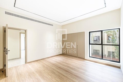 Villa de 4 dormitorios en Umm Suqeim, UAE No. 85792 21