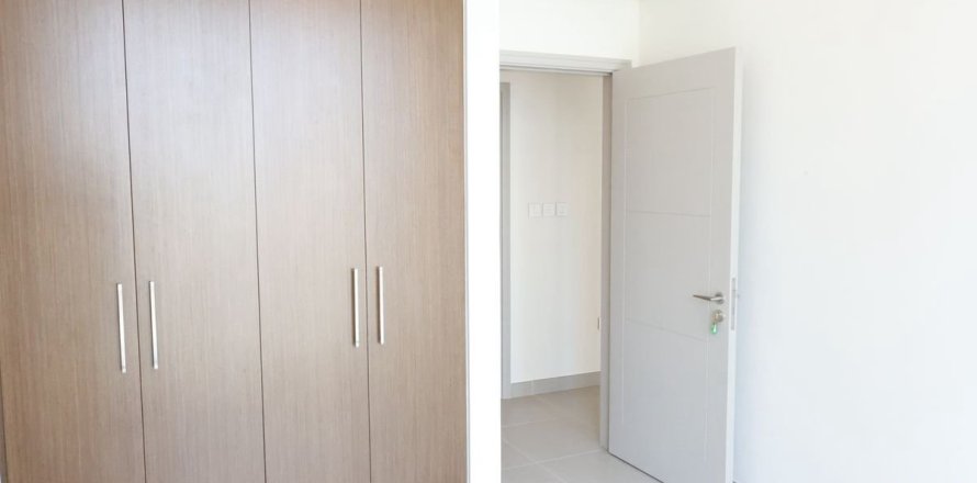 Apartment de 3 dormitorios en Dubai, UAE No. 101133