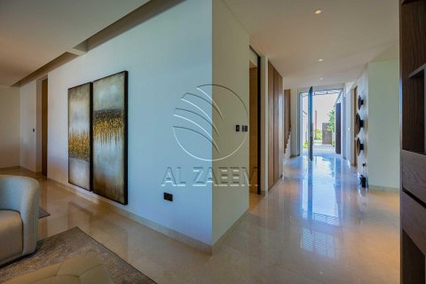 5 bedrooms Villa on the Saadiyat Island, UAE No. 91292 12