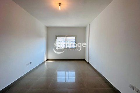 Apartment de 2 dormitorios en Al Reef, UAE No. 71168 5