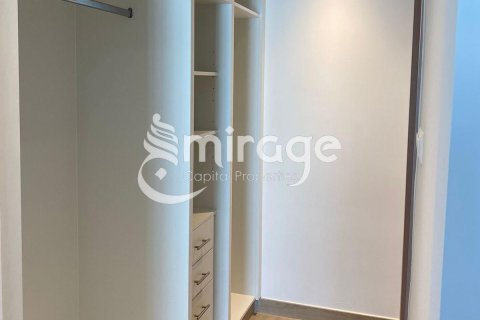 Apartment de 3 dormitorios en  Yas Island, UAE No. 71156 9