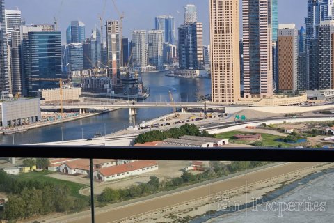 Apartment de 2 dormitorios en Business Bay, UAE No. 87435 4