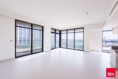 3 bedrooms Apartment in Dubai, UAE No. 101015 2