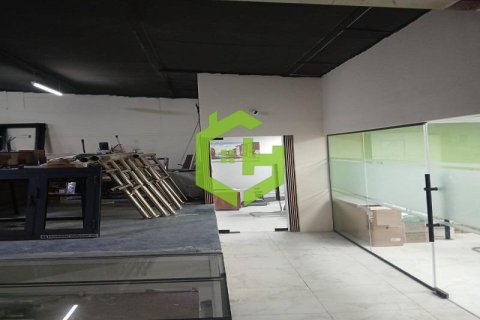 639.9مربع، مستودع في Sharjah Industrial Area, الإمارات العربية المتحدة رقم 92146 7