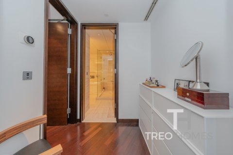 Apartment de 2 dormitorios en Burj Khalifa, UAE No. 73878 11