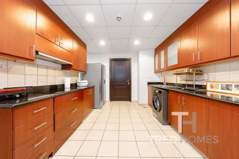 5 bedrooms Apartment in Jumeirah Beach Residence, UAE No. 73890 9
