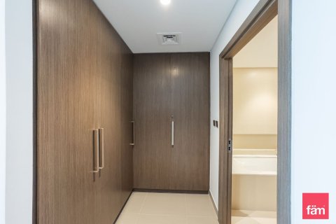 Apartment de 2 dormitorios en Dubai, UAE No. 87386 18