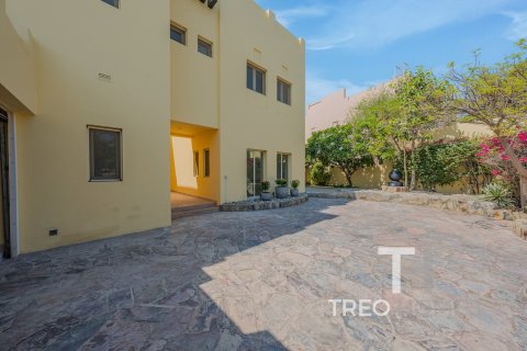 5 غرفة نوم  فيلا في Meadows, الإمارات العربية المتحدة رقم 73972 20