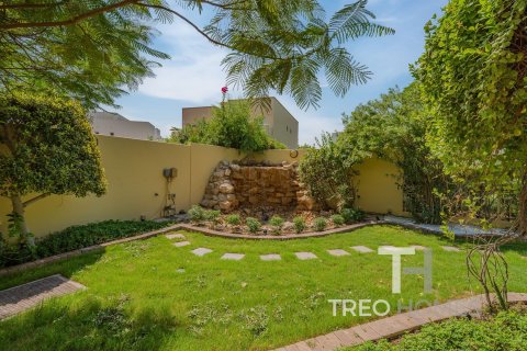5 غرفة نوم  فيلا في Meadows, الإمارات العربية المتحدة رقم 73972 18