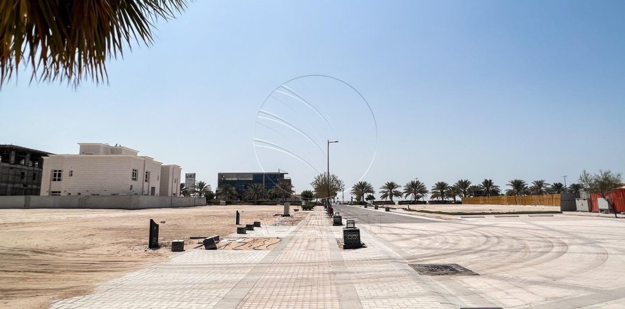 Land de 2044m² à Abu Dhabi, UAE No. 90246