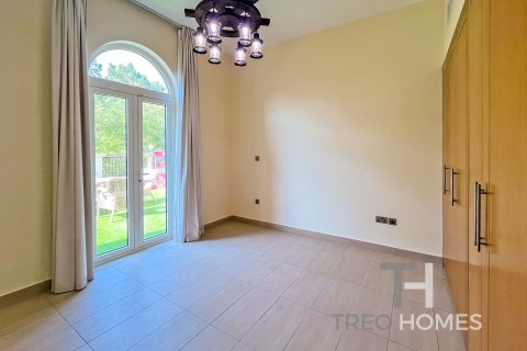 4 غرف نوم فيلا في Legacy, الإمارات العربية المتحدة رقم 76402 6