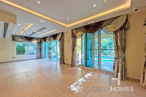 4 غرف نوم فيلا في Legacy, الإمارات العربية المتحدة رقم 76402 16