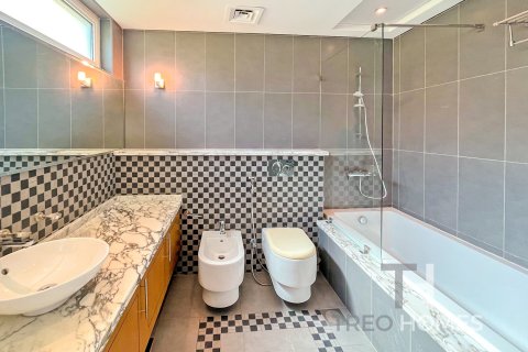 4 غرف نوم فيلا في Legacy, الإمارات العربية المتحدة رقم 76402 9