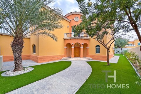5 bedrooms Villa in Legacy, UAE No. 76403 9