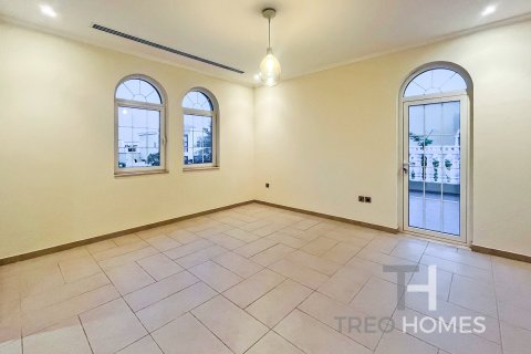 5 bedrooms Villa in Legacy, UAE No. 76403 16