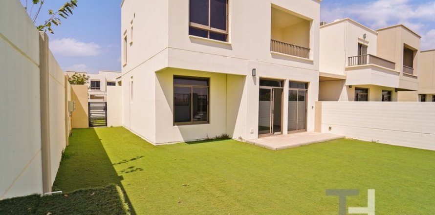 4 bedrooms Townhouse in Hayat Townhouses, UAE No. 76391