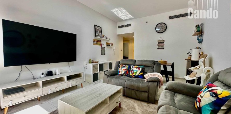 2 bedrooms Apartment in Jumeirah Village Circle, UAE No. 72292