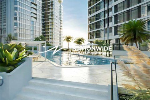 3 bedrooms Apartment in Abu Dhabi, UAE No. 105867 8