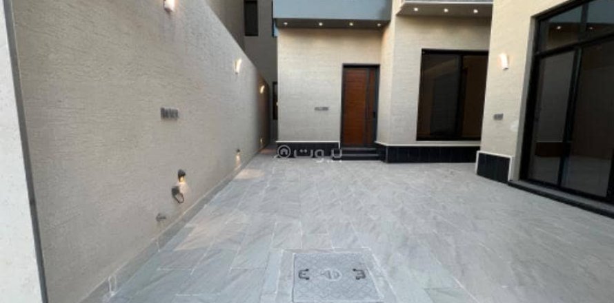 Villa de 5 dormitorios en Riyadh, Saudi Arabia No. 68043