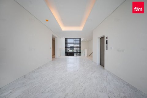 5 bedrooms Villa in Dubai, UAE No. 103997 11