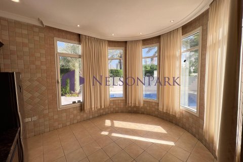 4 bedrooms Villa in Doha, Qatar No. 58528 7
