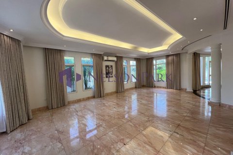 4 bedrooms Villa in Doha, Qatar No. 58528 4