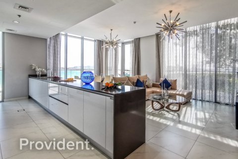 Квартира с 3 спальнями  №96015 8