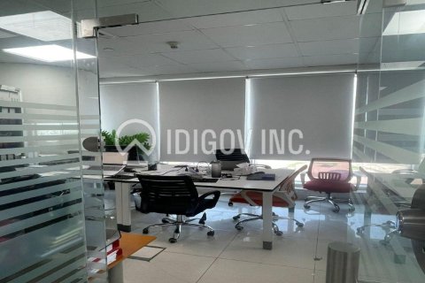 Office de 80m² en Churchill Towers, UAE No. 104375 4