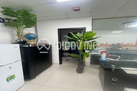 Office de 80m² en Churchill Towers, UAE No. 104375 6