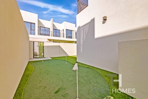 Townhouse de 4 dormitorios en Dubai South (Dubai World Central), UAE No. 81872 4