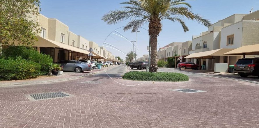 Villa de 5 dormitorios en Al Reef, UAE No. 91147