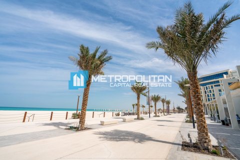 1 bedroom Apartment on the Saadiyat Island, UAE No. 92272 1