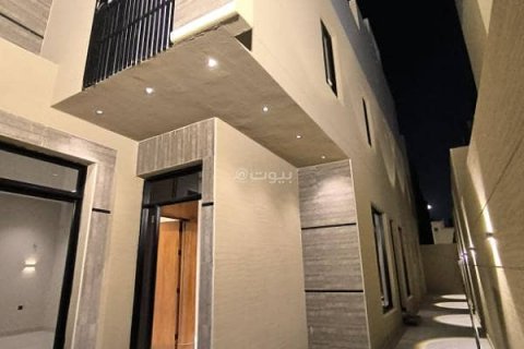 Apartment de 3 dormitorios en Riyadh, Saudi Arabia No. 99531 2