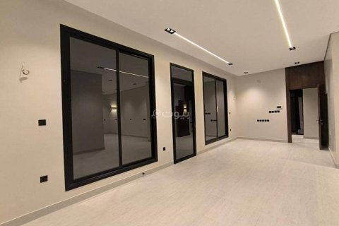 Apartment de 3 dormitorios en Riyadh, Saudi Arabia No. 99531 7