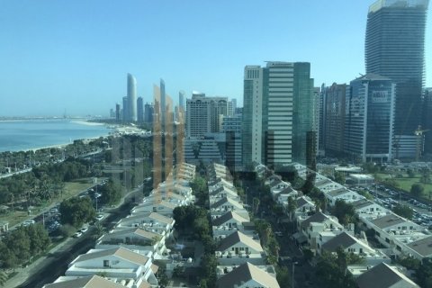 4 غرف نوم شقة في Corniche Road, الإمارات العربية المتحدة رقم 72373 3