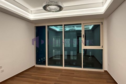 3 bedrooms Apartment in Doha, Qatar No. 57871 16
