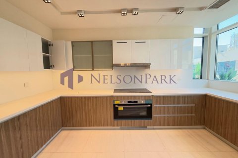 4 bedrooms Duplex in Doha, Qatar No. 57870 3