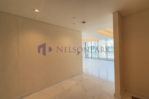 4 bedrooms Duplex in Doha, Qatar No. 57870 11