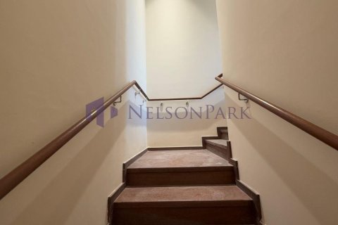 4 bedrooms Duplex in Doha, Qatar No. 57870 14