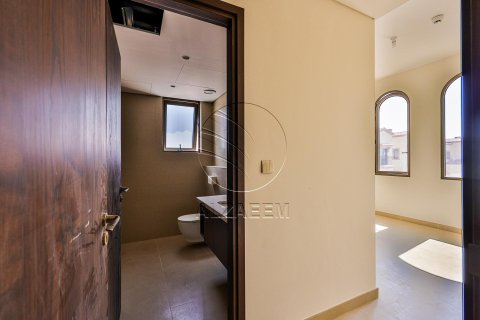 3 bedrooms Townhouse in Khalifa City, UAE No. 90141 6