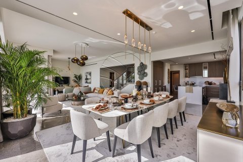 Villa de 4 dormitorios en Abu Dhabi, UAE No. 90128 23