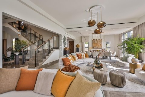Villa de 4 dormitorios en Abu Dhabi, UAE No. 90128 18