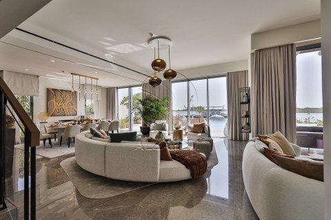 Villa de 4 dormitorios en Abu Dhabi, UAE No. 90128 16