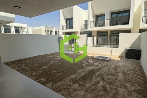 Таунхаус с 3 спальнями в Town Square, ОАЭ №92110 2