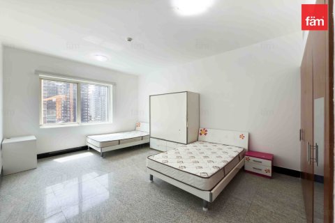 Apartment de 2 dormitorios en Dubai Sports City, UAE No. 103342 12