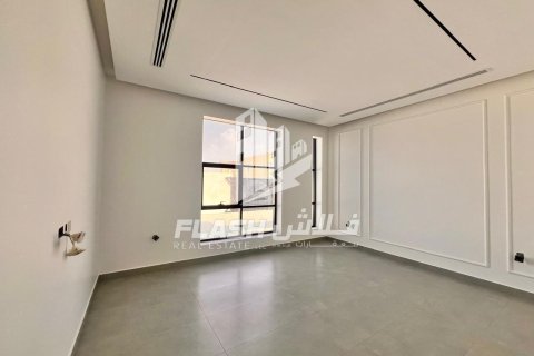 Villa de 7 dormitorios en Seih Al Uraibi, UAE No. 88218 4