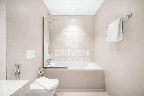Appartement de 1 chambre à EMAAR Beachfront, UAE No. 84706 12