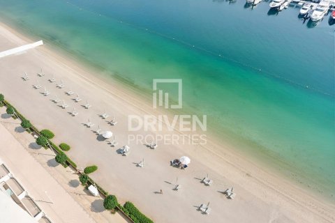 Appartement de 1 chambre à EMAAR Beachfront, UAE No. 84706 14